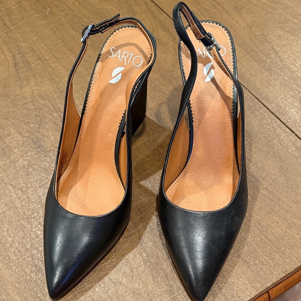 EUC Franco Sarto Sophie Black Slingbacks SZ 9 100% Leather